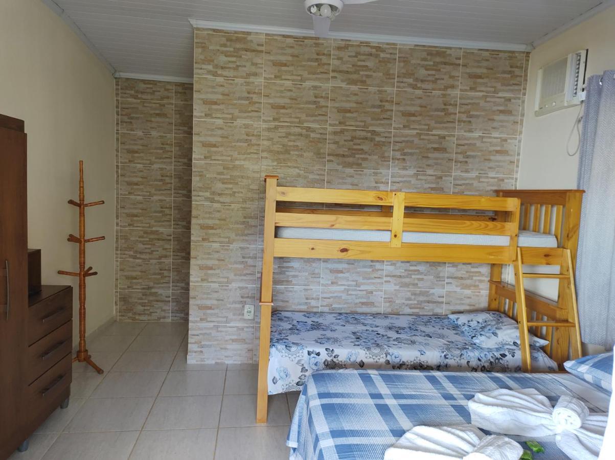 Suítes Carla e Carol Praia de Araçatiba Habitación foto